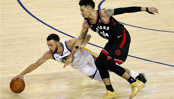 关于内马尔在勇士比赛中出色防守,回归赛场引发热议!的信息 关于内马尔在勇士比赛中出色防守,回归赛场引发热议!的信息