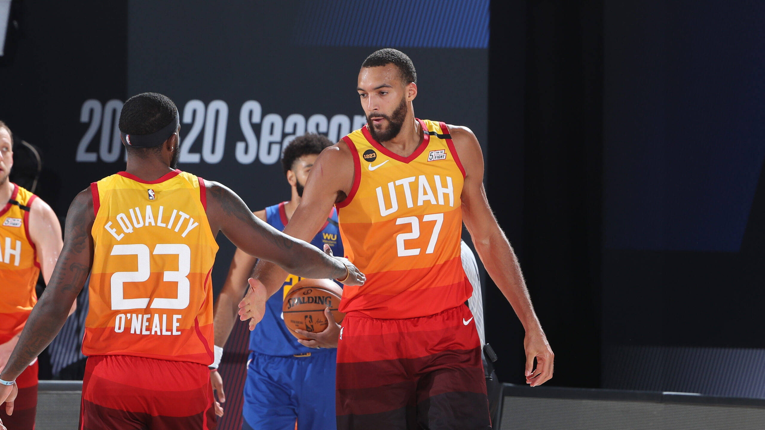 字母哥巅峰对决，蒂姆与30激战热火分钟，连败胜负难料！的简单介绍